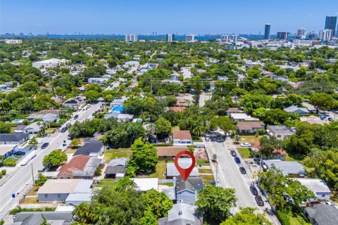 Casa en venta en Miami, Florida, 3 dormitorios, 131.92 m2 № 1875619 - foto 8