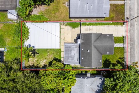 Casa en venta en Miami, Florida, 3 dormitorios, 131.92 m2 № 1875619 - foto 6
