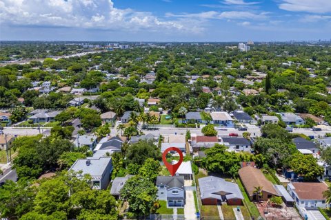 Casa en venta en Miami, Florida, 3 dormitorios, 131.92 m2 № 1875619 - foto 5