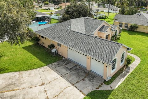 Купить виллу или дом в Палм-Кост, Флорида 12 комнат, 201.41м2, № 1912850 - фото 4