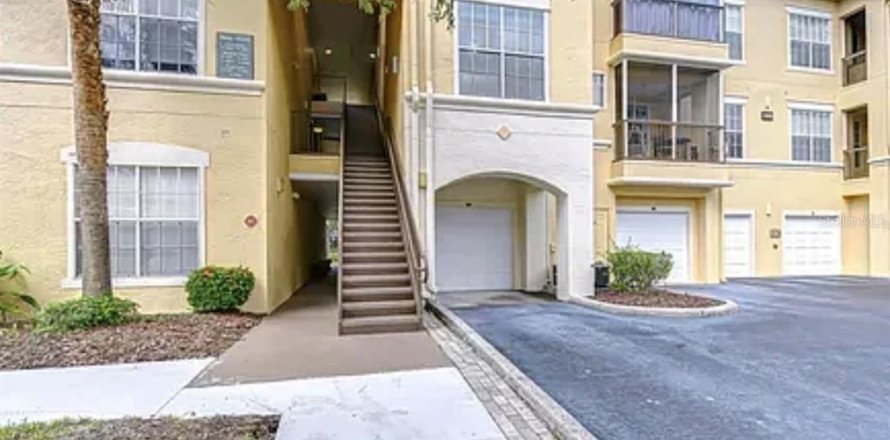 Condominio en Tampa, Florida, 2 dormitorios № 1908021