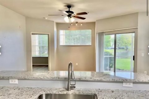 Condo in Tampa, Florida, 2 bedrooms  № 1908021 - photo 6