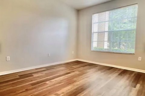Condo in Tampa, Florida, 2 bedrooms  № 1908021 - photo 10