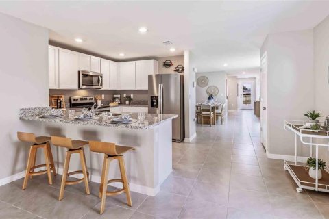 House in BERRY BAY in Wimauma, Florida 3 bedrooms, 144.93 sq.m. № 1873848 - photo 8