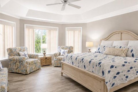 House in Holmes Beach, Florida 3 bedrooms, 171.31 sq.m. № 2227263 - photo 16