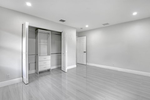 Casa en venta en Jupiter, Florida, 5 dormitorios, 253.99 m2 № 2187098 - foto 30