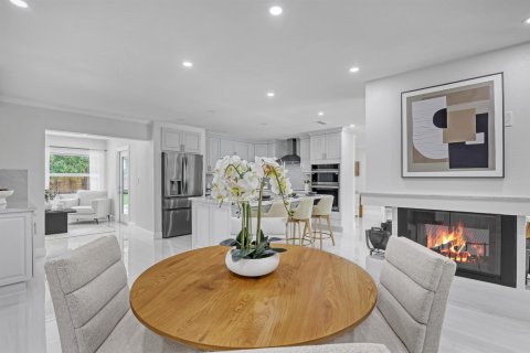 Casa en venta en Jupiter, Florida, 5 dormitorios, 253.99 m2 № 2187098 - foto 13