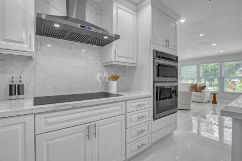 Casa en venta en Jupiter, Florida, 5 dormitorios, 253.99 m2 № 2187098 - foto 16