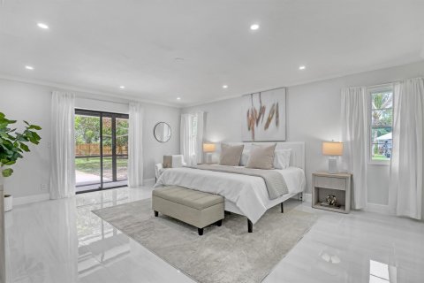 Casa en venta en Jupiter, Florida, 5 dormitorios, 253.99 m2 № 2187098 - foto 19