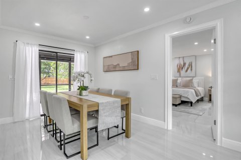 Casa en venta en Jupiter, Florida, 5 dormitorios, 253.99 m2 № 2187098 - foto 10
