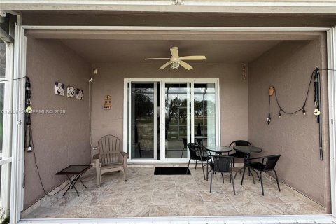 House in Sunrise, Florida 2 bedrooms, 122.63 sq.m. № 2070799 - photo 21