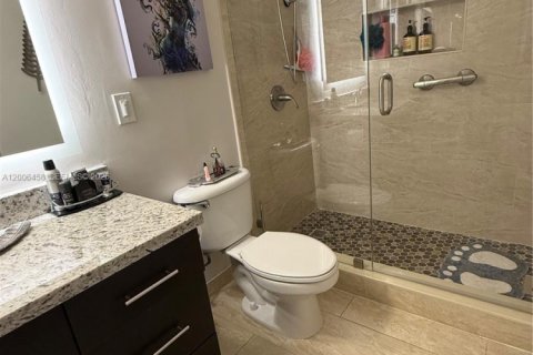 House in Sunrise, Florida 2 bedrooms, 122.63 sq.m. № 2070799 - photo 18