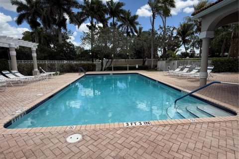 House in Sunrise, Florida 2 bedrooms, 122.63 sq.m. № 2070799 - photo 27