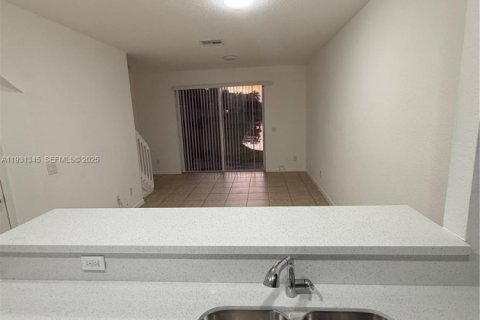 Touwnhouse à louer à Lauderhill, Floride: 3 chambres, 129.32 m2 № 1989992 - photo 16