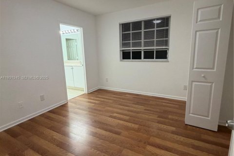 Touwnhouse à louer à Lauderhill, Floride: 3 chambres, 129.32 m2 № 1989992 - photo 26