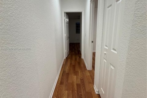 Touwnhouse à louer à Lauderhill, Floride: 3 chambres, 129.32 m2 № 1989992 - photo 24