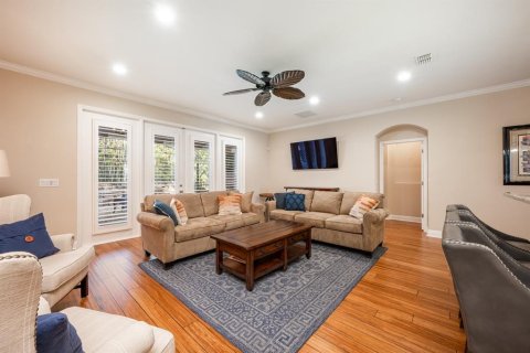 House in Orlando, Florida 4 bedrooms, 237.74 sq.m. № 1529870 - photo 10