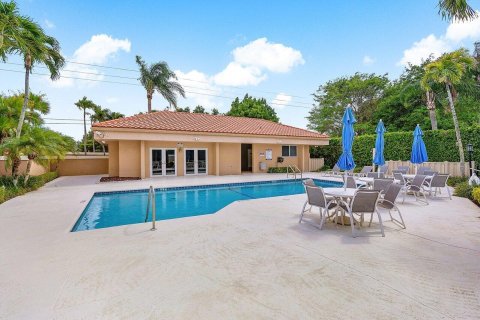 House in Boca Raton, Florida 4 bedrooms, 246.47 sq.m. № 1155761 - photo 1