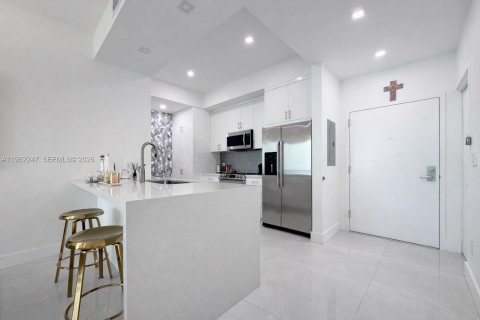 Copropriété à louer à Miami, Floride: 2 chambres, 98.57 m2 № 2023860 - photo 3