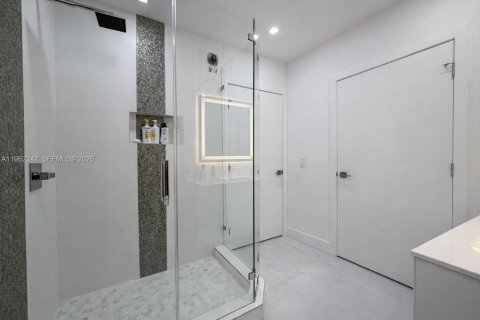 Copropriété à louer à Miami, Floride: 2 chambres, 98.57 m2 № 2023860 - photo 17