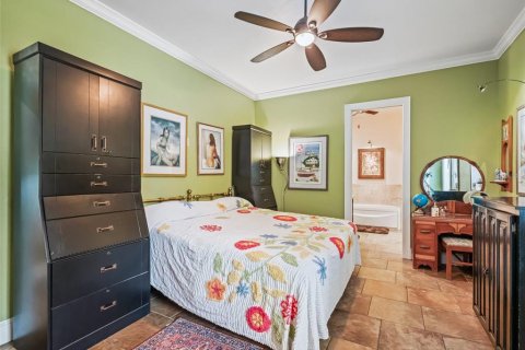 House in Ocala, Florida 4 bedrooms, 337.42 sq.m. № 1915896 - photo 25