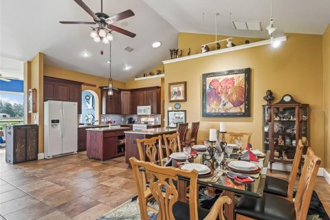 House in Ocala, Florida 4 bedrooms, 337.42 sq.m. № 1915896 - photo 17