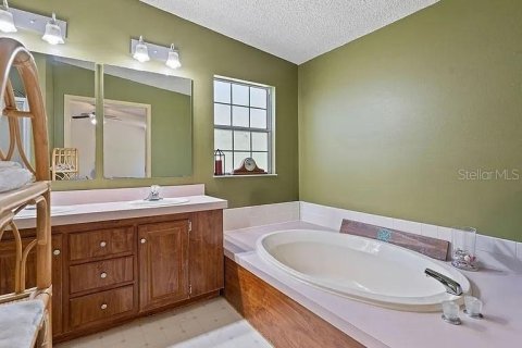 Casa en venta en Inglis, Florida, 3 dormitorios, 140.47 m2 № 2107823 - foto 4