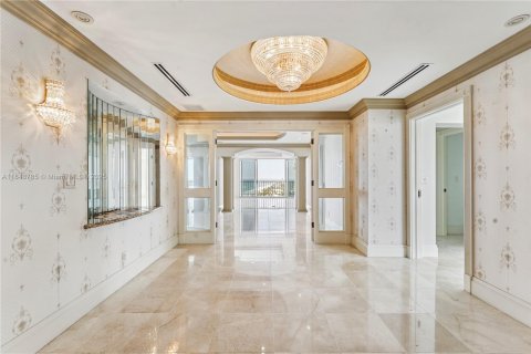 Купить кондоминиум в Хиллсборо-Бич, Флорида 5 спален, 741.92м2, № 1850835 - фото 5