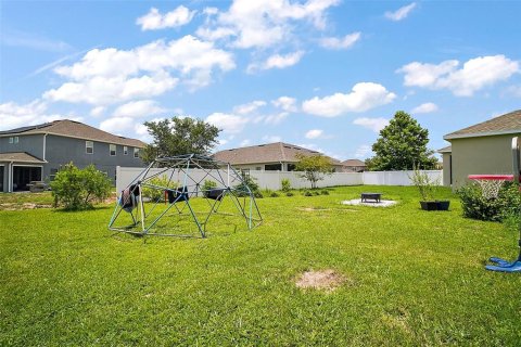 House in Davenport, Florida 5 bedrooms, 280.29 sq.m. № 2098091 - photo 16