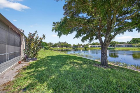 Condo in West Palm Beach, Florida, 2 bedrooms № 2250338 - photo 26