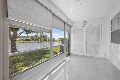 Condo in West Palm Beach, Florida, 2 bedrooms № 2250338 - photo 22