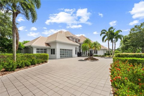 House in Orlando, Florida 5 bedrooms, 598.57 sq.m. № 1790022 - photo 4