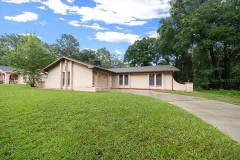 House in Inverness, Florida 3 bedrooms, 146.04 sq.m. № 1838289 - photo 8