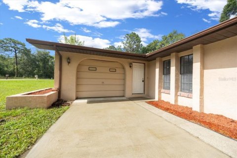 House in Inverness, Florida 3 bedrooms, 146.04 sq.m. № 1838289 - photo 10