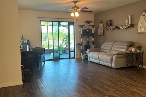 Casa en venta en Mascotte, Florida, 3 dormitorios, 115.57 m2 № 1335045 - foto 8
