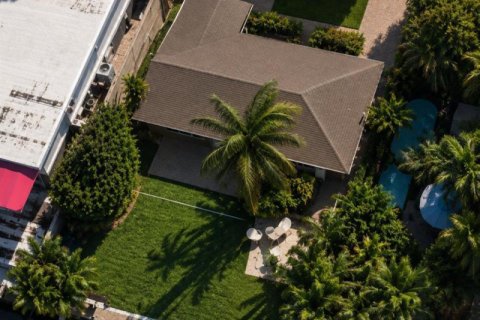 Casa en venta en Fort Lauderdale, Florida, 3 dormitorios, 126.16 m2 № 2168886 - foto 1