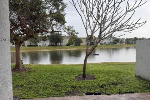 Casa en venta en Royal Palm Beach, Florida, 3 dormitorios, 149.85 m2 № 2088244 - foto 10