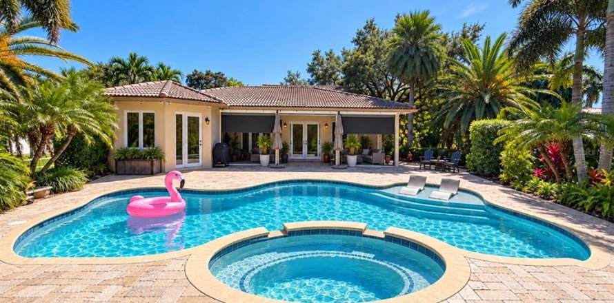 Villa ou maison à Miramar, Floride 5 chambres, 389.17 m2 № 2408898