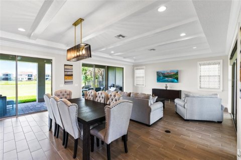 House in Orlando, Florida 5 bedrooms, 430.69 sq.m. № 2147472 - photo 7