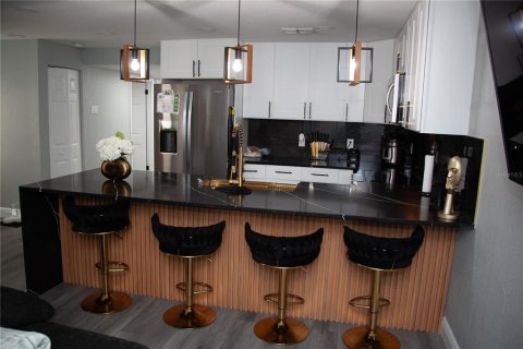 Casa en venta en Tampa, Florida, 3 dormitorios, 92.72 m2 № 1880896 - foto 7