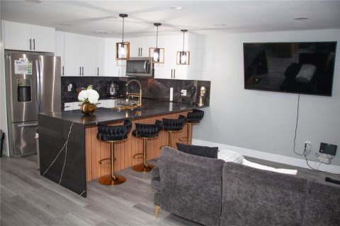 Casa en venta en Tampa, Florida, 3 dormitorios, 92.72 m2 № 1880896 - foto 5