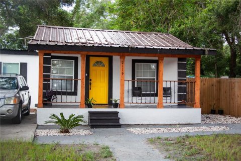 Casa en venta en Tampa, Florida, 3 dormitorios, 92.72 m2 № 1880896 - foto 1