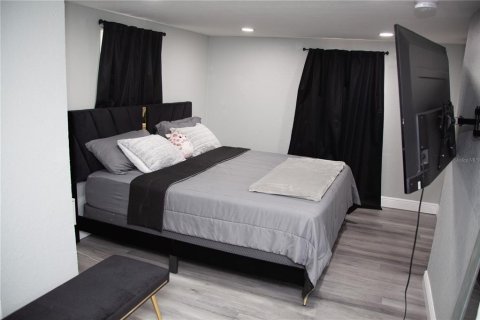 Casa en venta en Tampa, Florida, 3 dormitorios, 92.72 m2 № 1880896 - foto 11