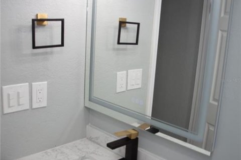 Casa en venta en Tampa, Florida, 3 dormitorios, 92.72 m2 № 1880896 - foto 16
