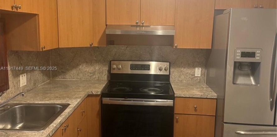 Appartement à North Miami, Floride 2 chambres, 97.18 m2 № 1988682