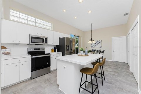 House in Englewood, Florida 3 bedrooms, 176.79 sq.m. № 1910979 - photo 18