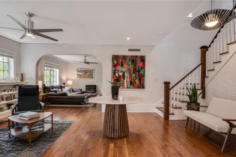 Casa en venta en Coral Gables, Florida, 3 dormitorios, 164.99 m2 № 2046679 - foto 3