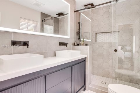 Casa en venta en Coral Gables, Florida, 3 dormitorios, 164.99 m2 № 2046679 - foto 8