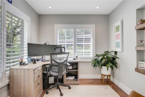 Casa en venta en Coral Gables, Florida, 3 dormitorios, 164.99 m2 № 2046679 - foto 12