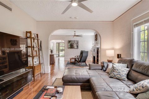 Casa en venta en Coral Gables, Florida, 3 dormitorios, 164.99 m2 № 2046679 - foto 10